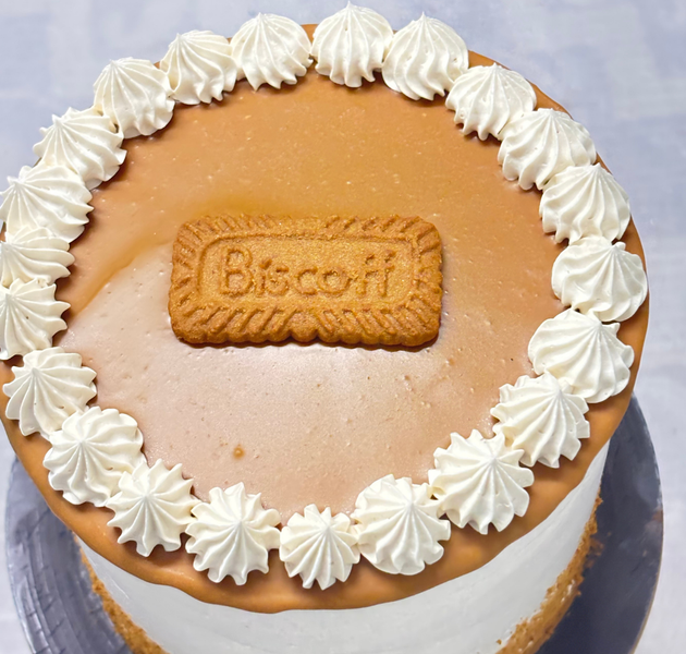 Speculoos Lotus Biscoff  drip Cake
