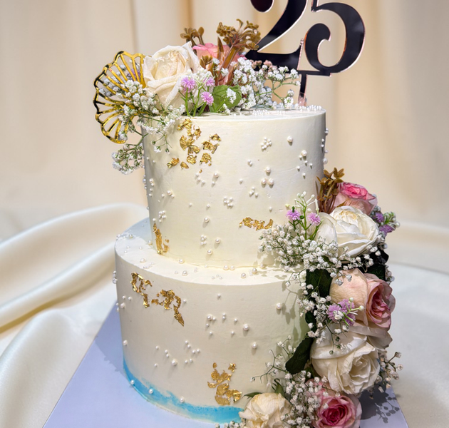 Elegant Floral Anniversary Milestone Cake