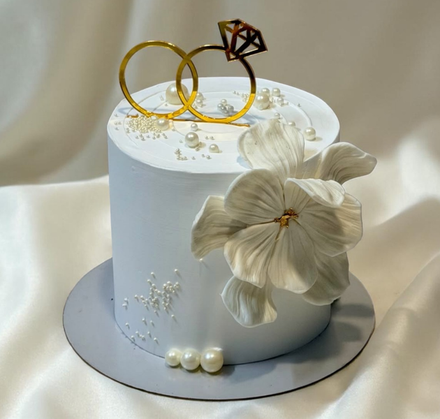 Luxury Engagement Cake with Ring Topper, Pearl Detailing & Elegant Floral Design (Eggless Designer Cake)