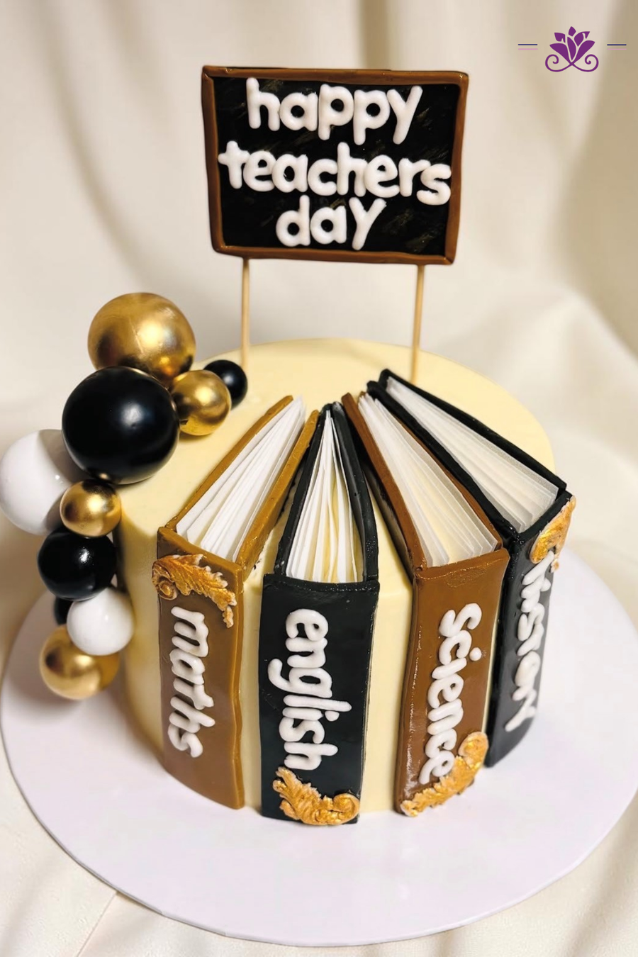 Sophisticated Teacher’s Day cake