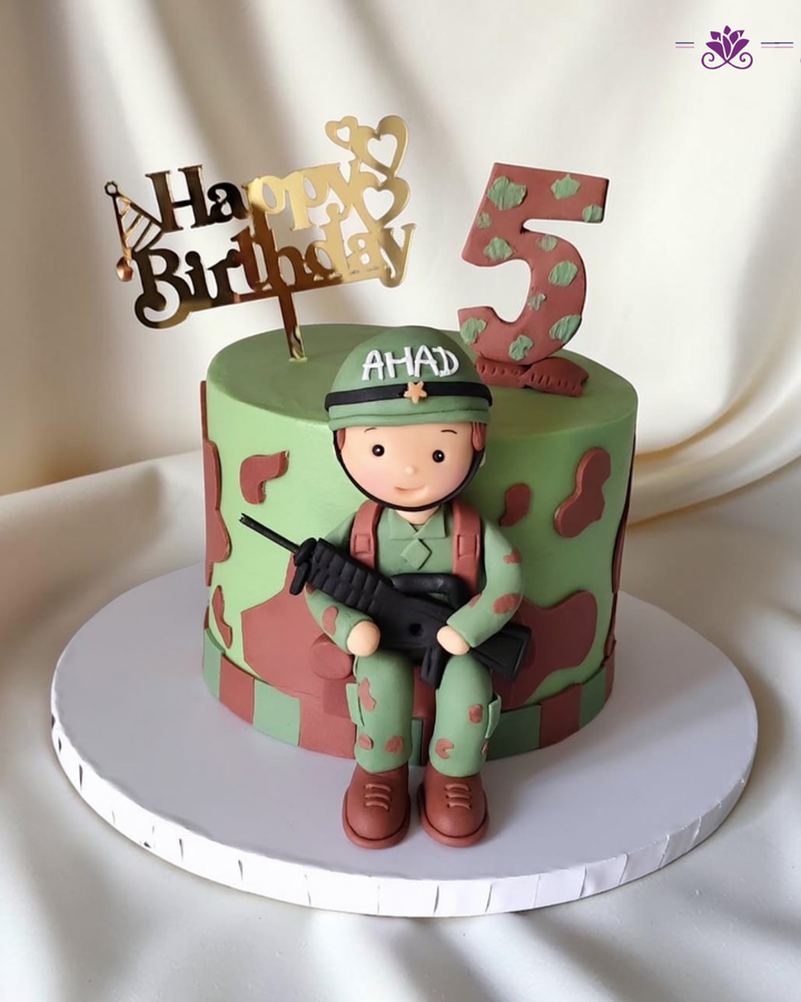 Army themed birthday cake