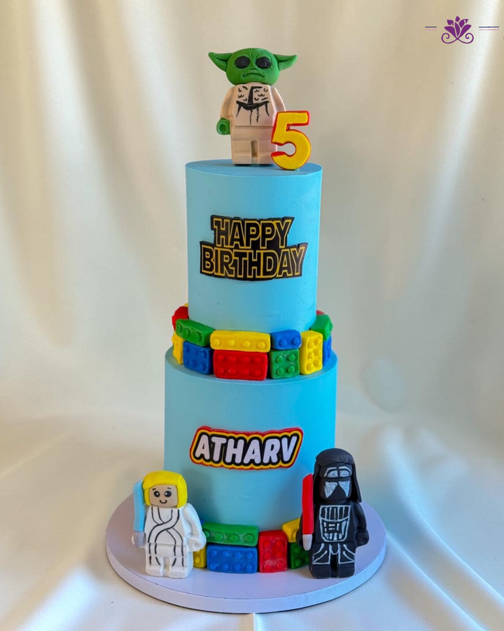 Star Wars LEGO-inspired birthday cake