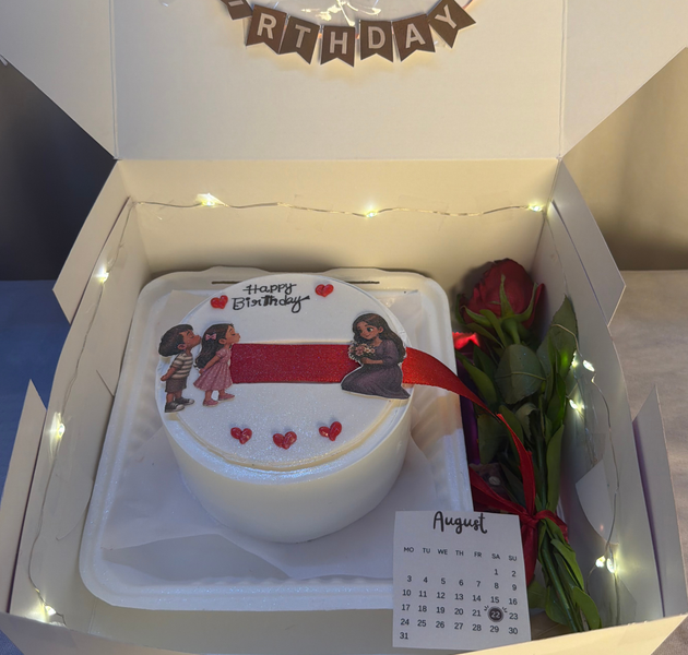 Pull-Me-Up Ribbon Bento Surprise Gift Box Cake