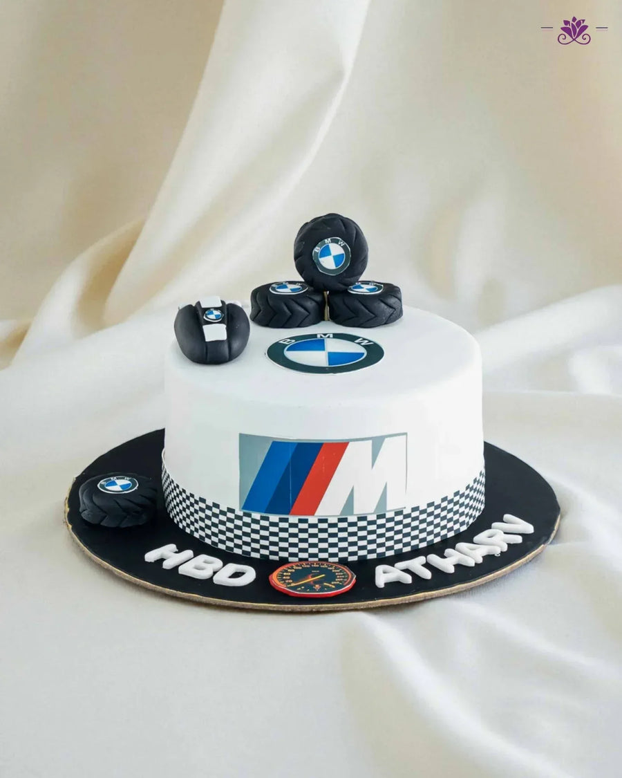 BMW CAKE - Terrarich Cake Studio
