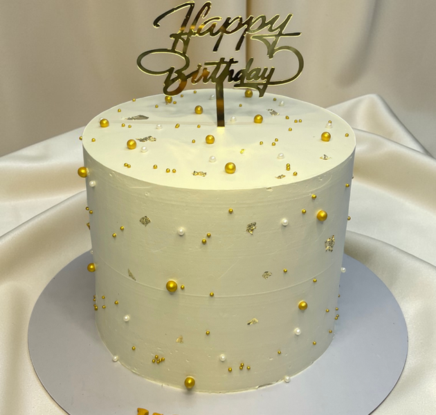 Luxury Pearl Birthday Cake