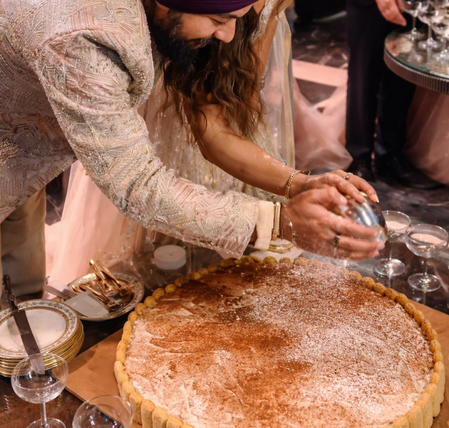 Giant Italian Tiramisu Celebration Cake for Weddings & Events (Eggless Premium Dessert Cake)