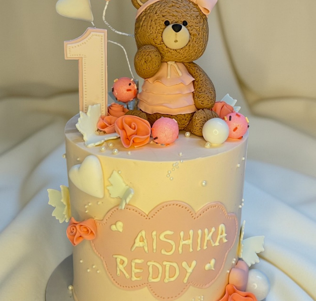 Cute Teddy Bear 1st Birthday Cake