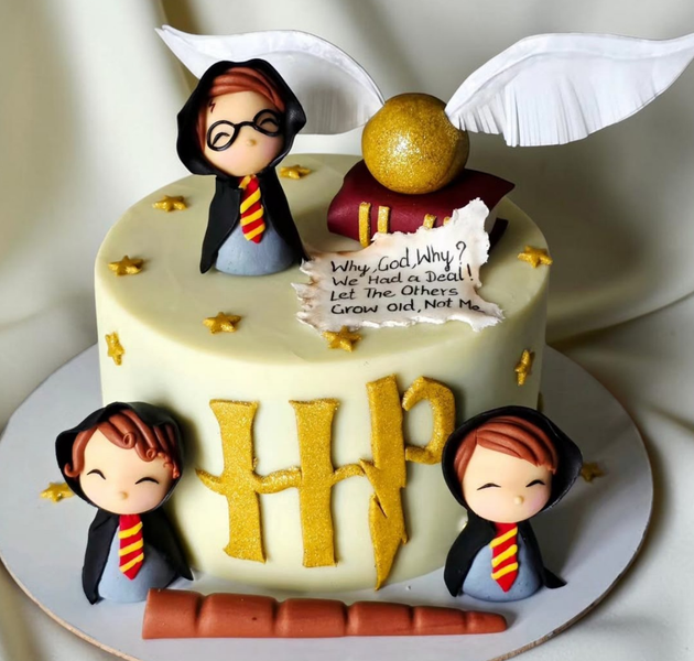 A magical Harry Potter  Wizard Theme Cake